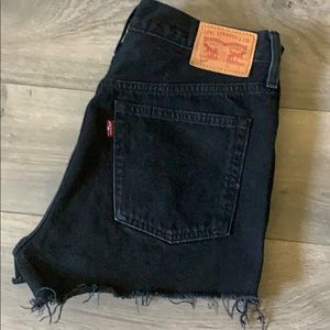 Levi’s 501 cut off shorts